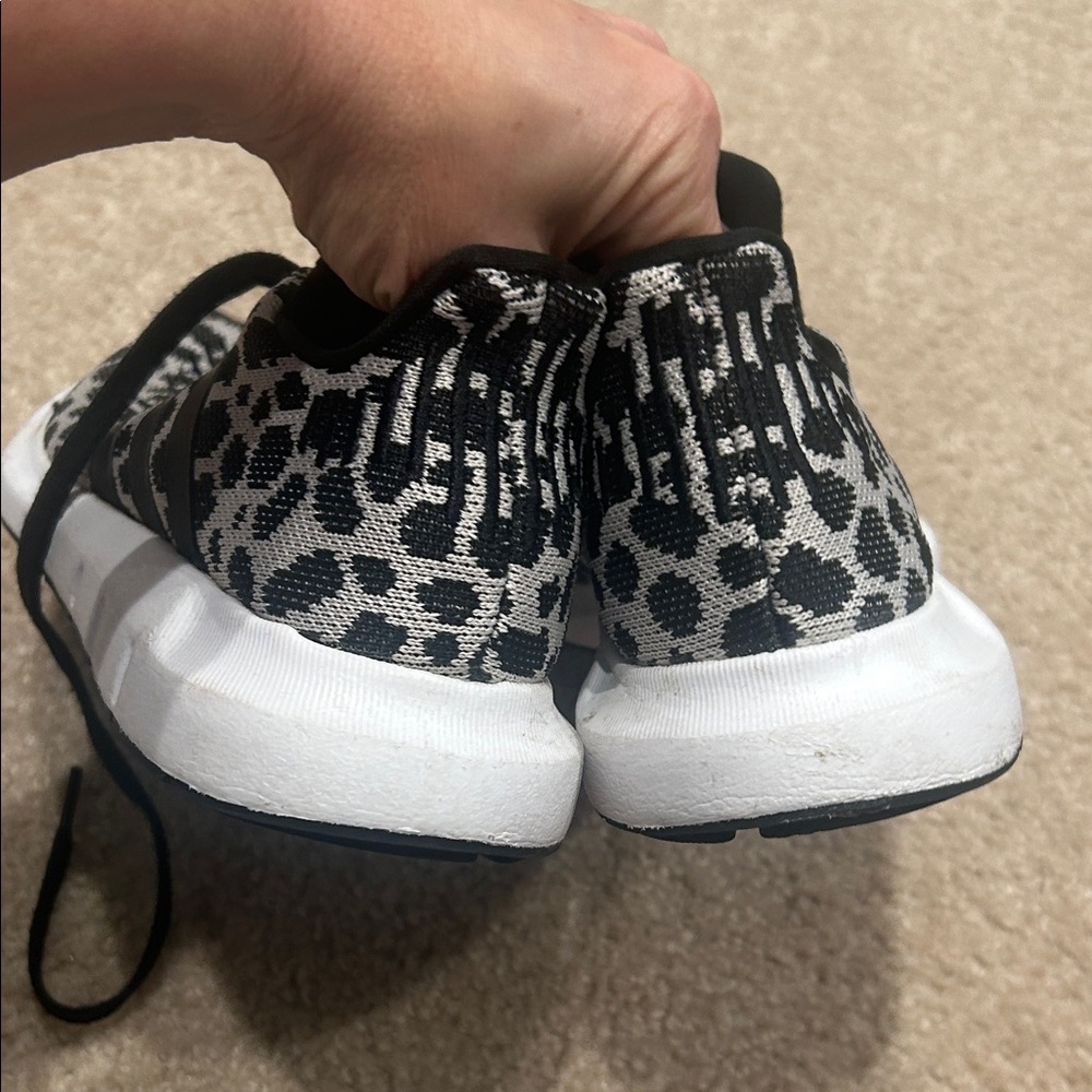 Adidas Monochrome Patterned Sneakers - Picture 4 of 6